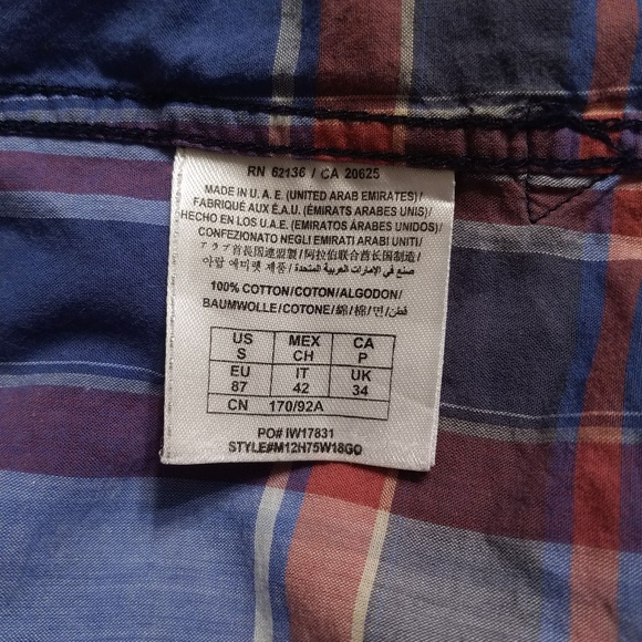 Guess Plaid Long Sleeve Button-Up Small - Picture 6 of 6